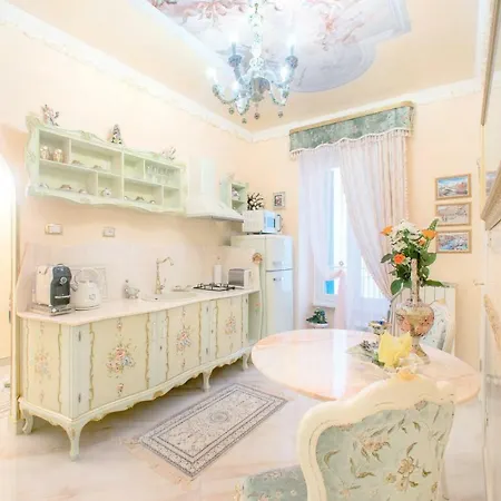 Fiore D'arancio Luxury Center Apartment *